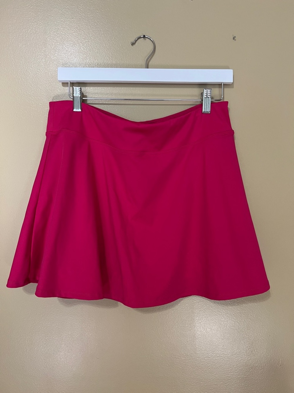 Tommy Bahama Hot Pink Circle Golf Skort